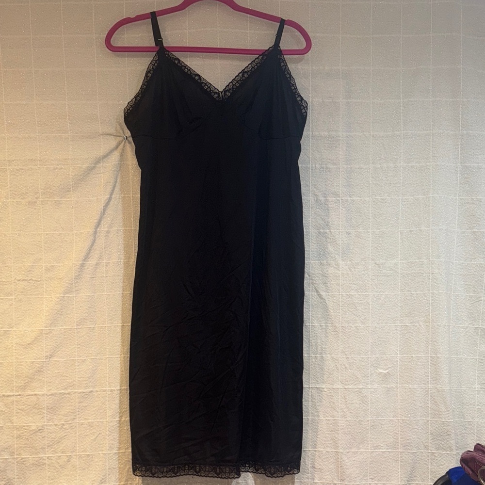 Vanity Fair Black Lace Trim Chemise